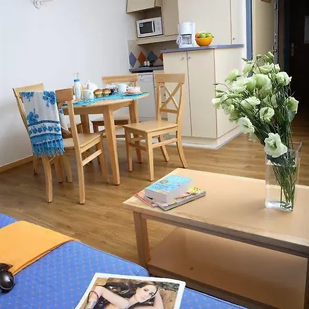 מלון דירות Pierre & Les Citronniers