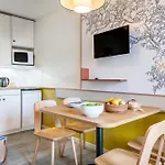 Pierre & Les Citronniers Apart-hotel 3*