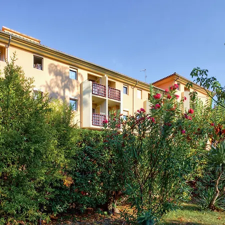 Apartmanhotel Pierre & Les Citronniers 3*