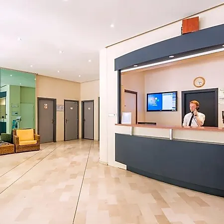 Pierre & Les Citronniers Aparthotel 3*
