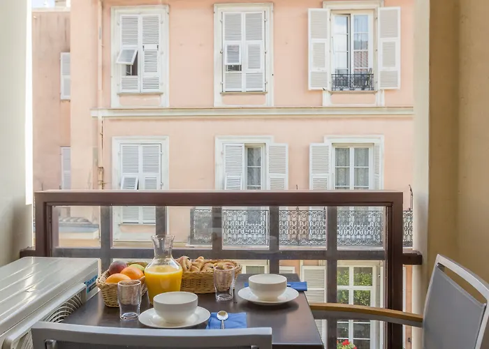 Pierre & Les Citronniers 3* Menton