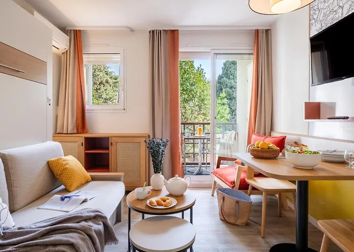 Pierre & Les Citronniers Apartmanhotel 3*