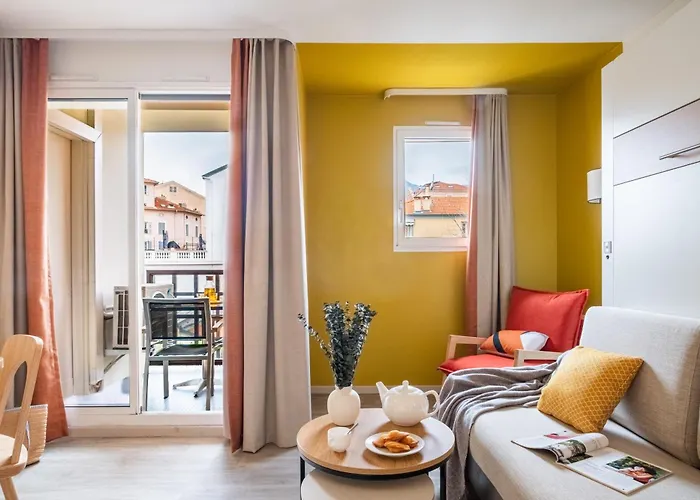 Pierre & Les Citronniers Menton