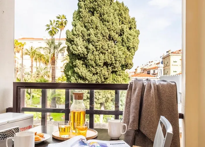 Pierre & Les Citronniers Menton